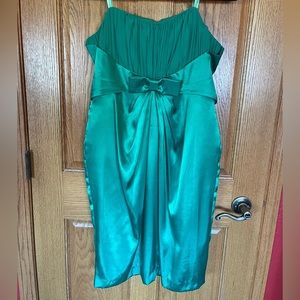 Emerald Green Strapless Satin Delaru Dress with Bow - size 14